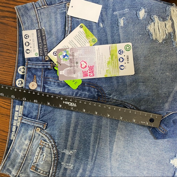 Super High Rise 7/28 Wedge Midi Vintage Reunion Denim Distressed Cutoff … - Picture 5 of 5